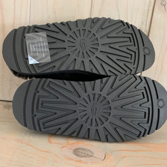 UGG Black Fluffy Slippers - Picture 10 of 12